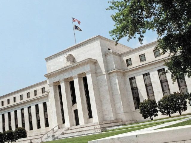 Podría FED elevar créditos en 25 puntos base