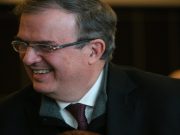 Ebrard se registra para la candidatura presidencial de Morena