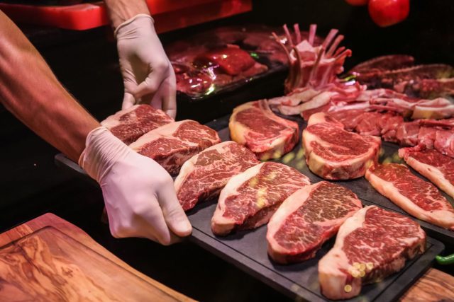 Carne cultivada: Estados Unidos aprueba la primera venta ¿cómo va Latinoamérica?