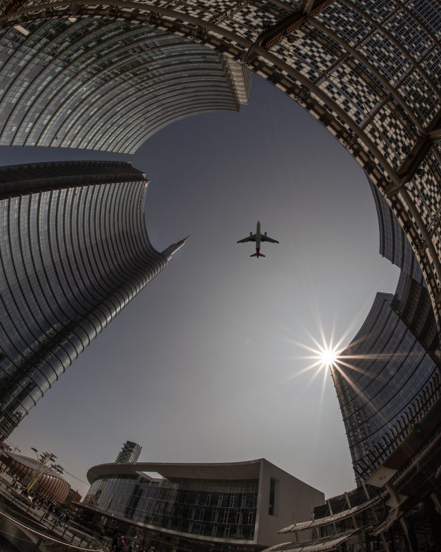 López Obrador llama a abogados y empleados a aceptar venta de Mexicana de Aviación