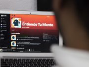 Spotify llega a 100 mil videos de pódcast ¿la nueva era para los podcasters?