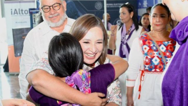 AMLO destapa a Xóchitl Gálvez como la elegida de la oposición para elecciones 2024