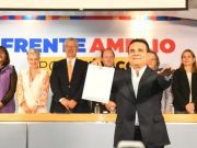 Silvano Aureoles, exgobernador de Michoacán, se suma a la carrera por la candidatura de oposición