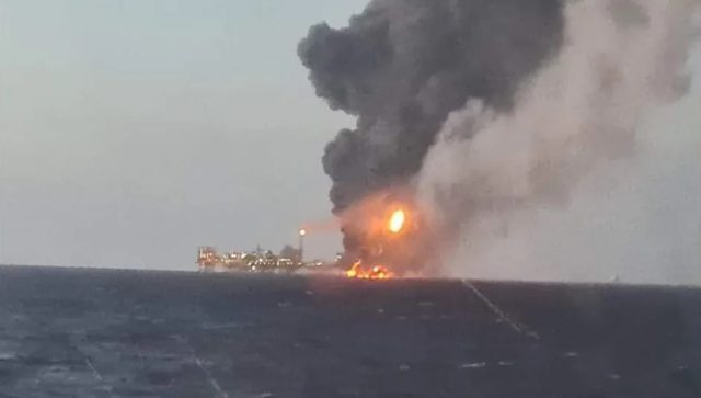 Cuatro desaparecidos tras explosión en plataforma de Pemex en Cantarell