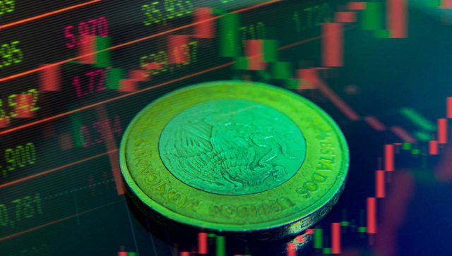 Déficit comercial retrocedió en mayo de 2023 gracias a las exportaciones: Banxico