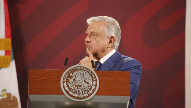 AMLO denuncia -otra vez- “guerra mediática” en contra de su administración