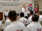 Entregan 59 motocicletas a Sepomex y rehabilitarán edificio central de correos