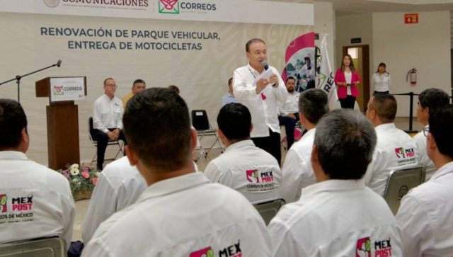 Entregan 59 motocicletas a Sepomex y rehabilitarán edificio central de correos