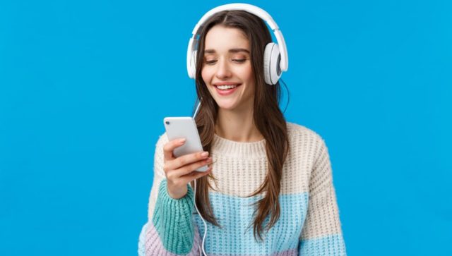 Mil millones de personas podrían perder la audición por exposición a música alta