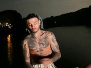 El cantante Rauw Alejandro aclara rumores sobre su separación con Rosalía