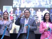 Inaugura Diego Sinhue Festival del Adulto Mayor en León