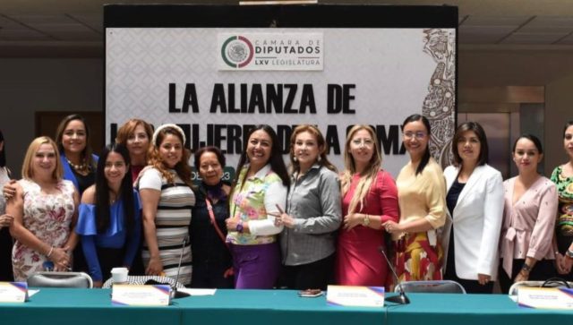 La alianza de mujeres legisladoras del PRD, PAN y PRI de la CDMX