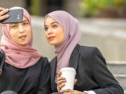 Qué es la abaya y por qué Francia la prohíbe