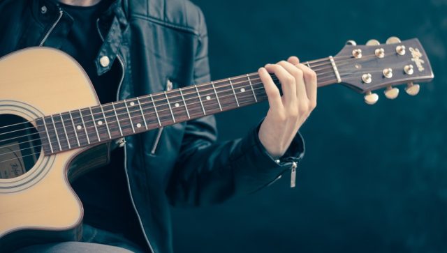 Canciones de amor, de las más difíciles de identificar, según un estudio de Yale