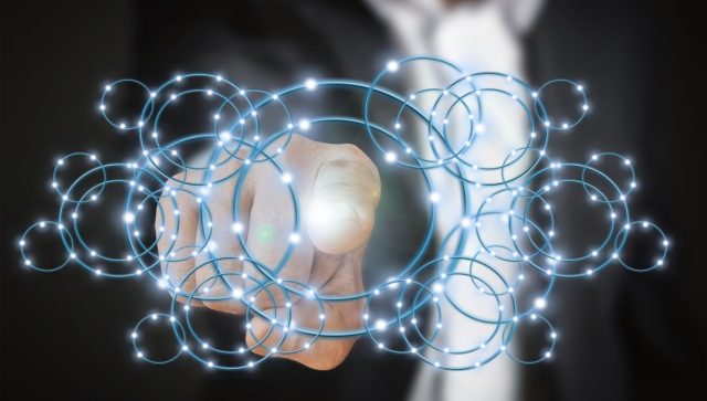 Microsoft y Google integran IA generativas avanzadas a sus servicios