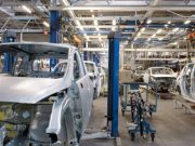 Detiene Ford construcción de planta de vehículos eléctricos en Michigan