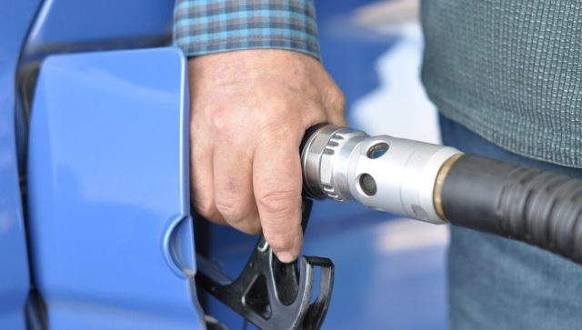 Crece refinación de petróleo en México, pero sigue importando combustibles