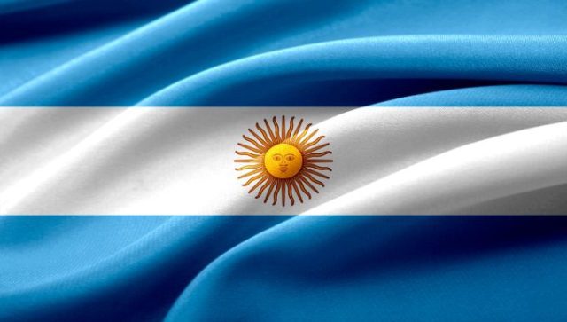 Argentina se debate entre una moneda digital y la dolarización de la economía