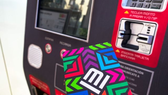 Metrobús de la CDMX ya acepta pagos con tarjeta bancaria, CoDi y wallets digitales
