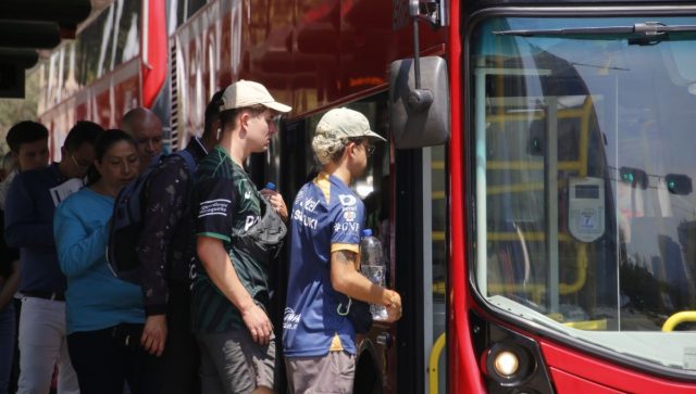 Acceso a Metrobús con tarjetas bancarias aumentó 15 veces más desde 2021