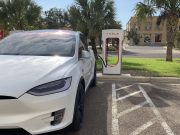 Gobierno de Nuevo León minimiza posible cancelación de Tesla y afirma que van bien