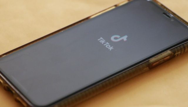 Así es como TikTok refuerza su entorno digital mediante formación de cibervoluntarios