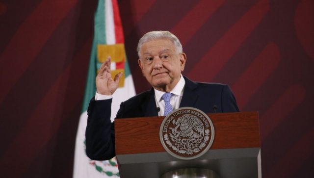 AMLO critica marcha y huelga de SCJN para “defender privilegios”: “es de pena ajena”