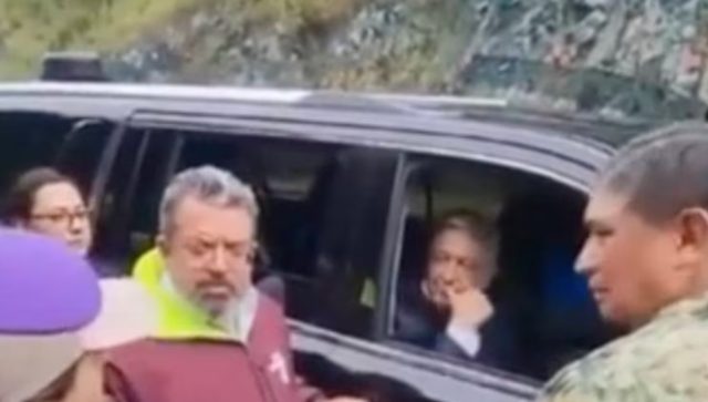 AMLO se queda varado en carretera hacia Acapulco