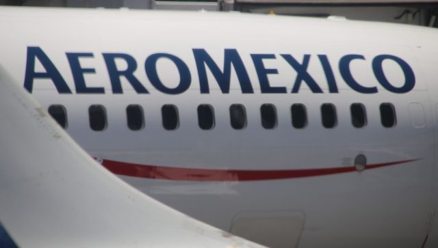 Aerolíneas mexicanas ayudan a evacuar turistas de zonas afectadas en Guerrero