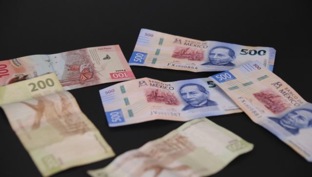 López Obrador anuncia un aumento en el salario mínimo para 2024