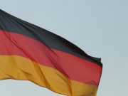 Alemania desalienta a inmigrantes con menos apoyo económico