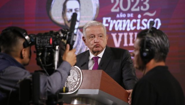 Celebra López Obrador liberación de rehenes y tregua entre Israel y Gaza