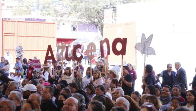 Azucena Cisneros se registra por la candidatura a la alcaldía de Ecatepec