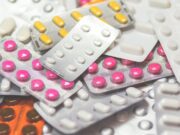 Cofepris señala falsificación y comercialización ilegal en 3 medicamentos oncológicos