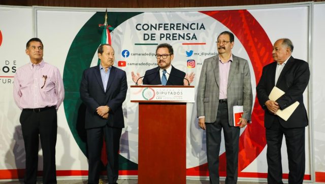 Presentan 100 modificaciones a la reforma judicial Presentando modificaciones a la reforma judicial