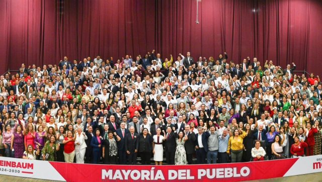 TEPJF avala supermayoría de Morena Celebrando la Mayoría de Morena