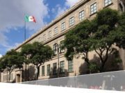 Protesta bloquea acceso a la SCJN en CDMX Edificio de la SCJN