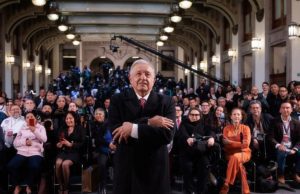 AMLO en su último día en presidencia señala irse contento AMLO en su última conferencia de prensa