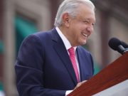 AMLO segura que México tiene mejor sistema médico que Dinamarca AMLO señalando que México tiene mejor sistema de salud que Dinamarca
