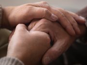 Senadores impulsan permisos laborales para el cuidado de adultos mayores Reforma en apoyo Adultos mayores