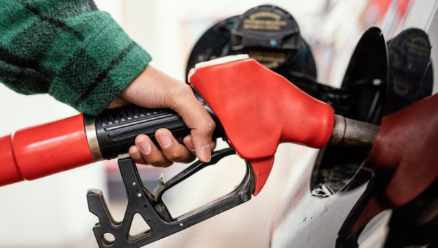¡Shock para los automovilistas! Hacienda retira apoyos a combustibles Hacienda retira apoyos a combustibles