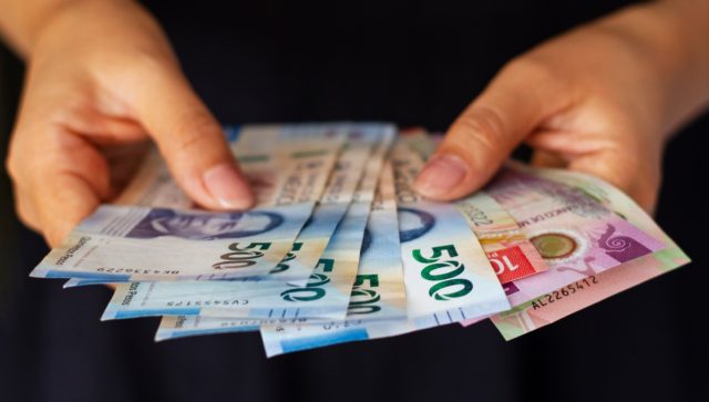 El peso mexicano mantiene su fortaleza frente al dólar. ¿Qué estimaciones económicas hay para México? Peso mexicano