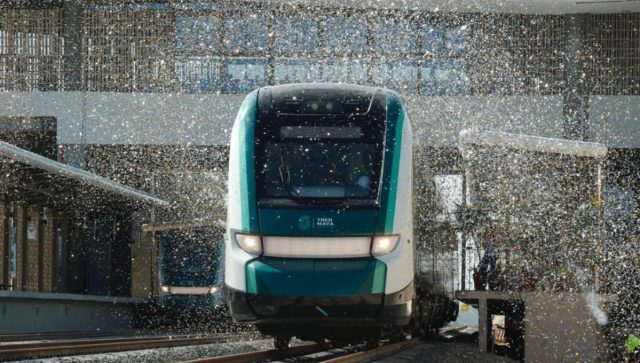 AMLO supervisa Tramo 5 Sur del Tren Maya Tren Maya
