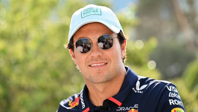 Checo Pérez presenta casco que usara para el Gran Premio de México 2024