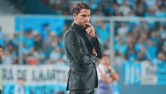 Chivas confirma la salida de su DT Fernando Gago Fernando Gago