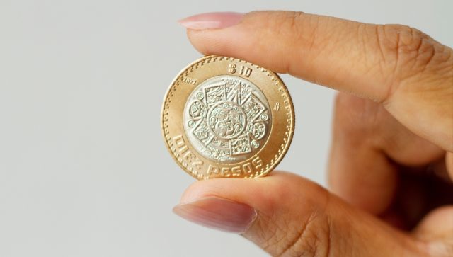 Peso mexicano muestra una leve recuperación frente al dólar Peso mexicano