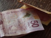 Peso mexicano amanece perdiendo terreno frente al dólar Peso mexicano