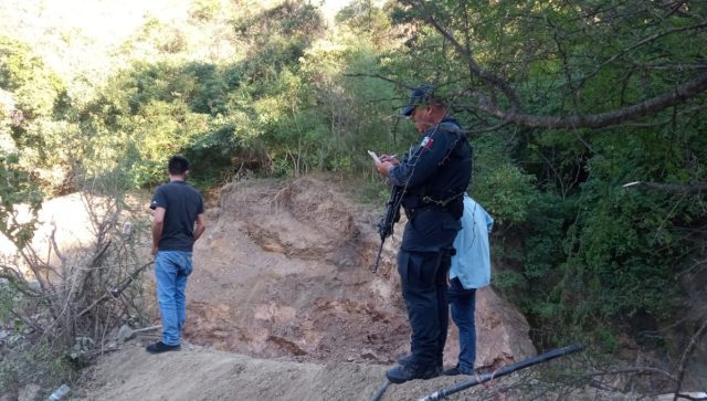 Derrumbe de mina hay al menos cinco atrapados