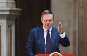 Hay que construir puentes en lugar de muros económicos: Ebrard