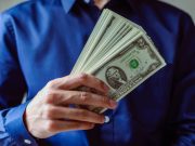 Peso mexicano recupera terreno frente al dólar este 3 de diciembre